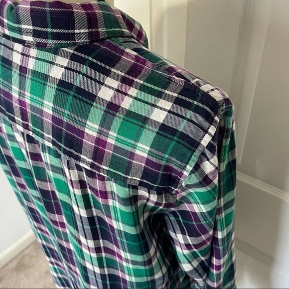 Gap The Fitted Boyfriend Plaid Flannel Button Up Shirt, Medium - Picture 6 of 13